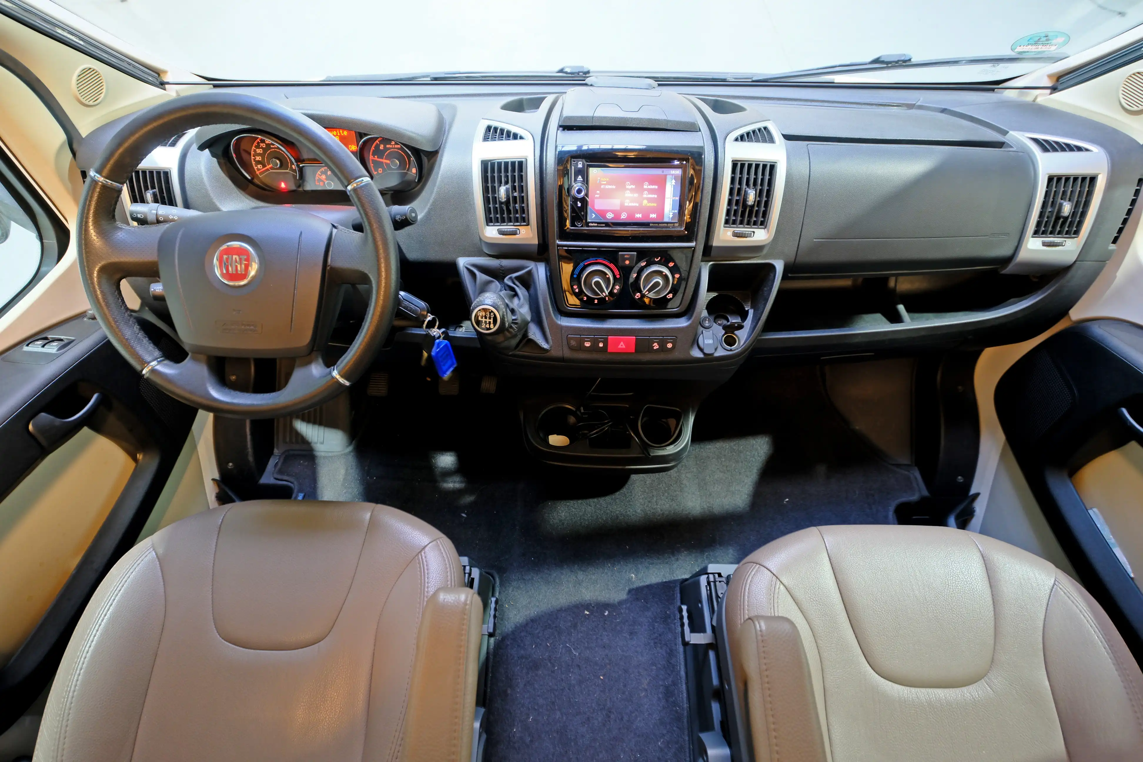 BUERSTNER Ixeo IT 680 G - Ansicht 6